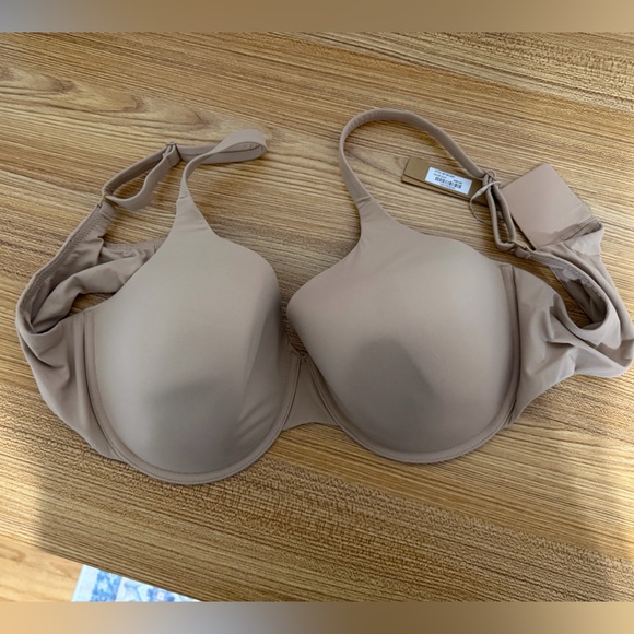 NWT SKIMS Smoothing Intimates Full Coverage Bra Size 42D - Picture 6 of 6